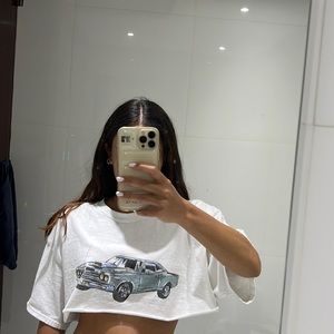 Crop top graphic tee